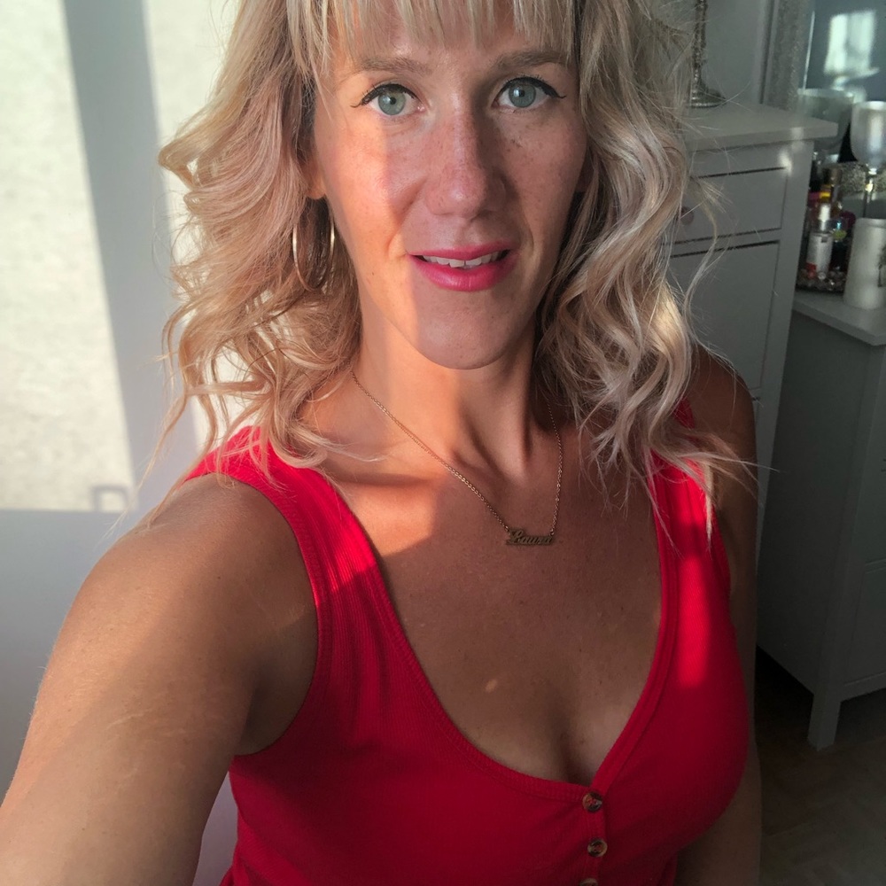 Meet your Posher, Laura